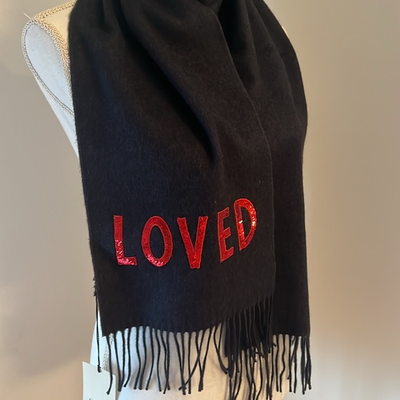 GUCCI NWT Navy LOVED SCARF Cashmere 72”x9.5” - Picture 3 of 9